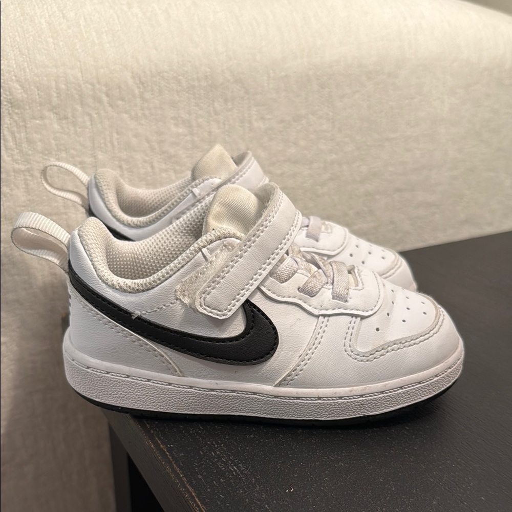 Kids White and Black Sneakers 8C